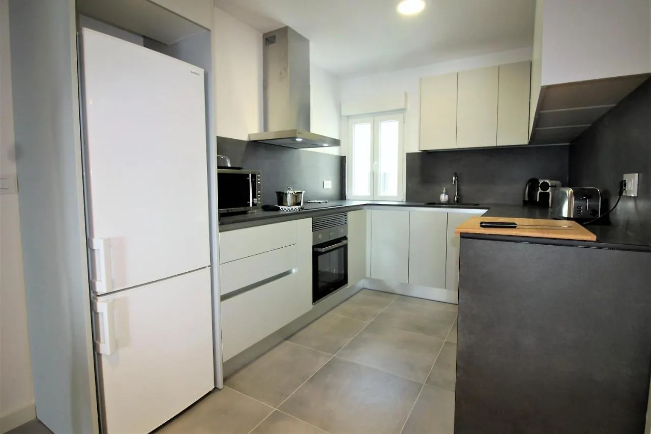 Global Immo 4075 Puig 3-4 Apartment Roses