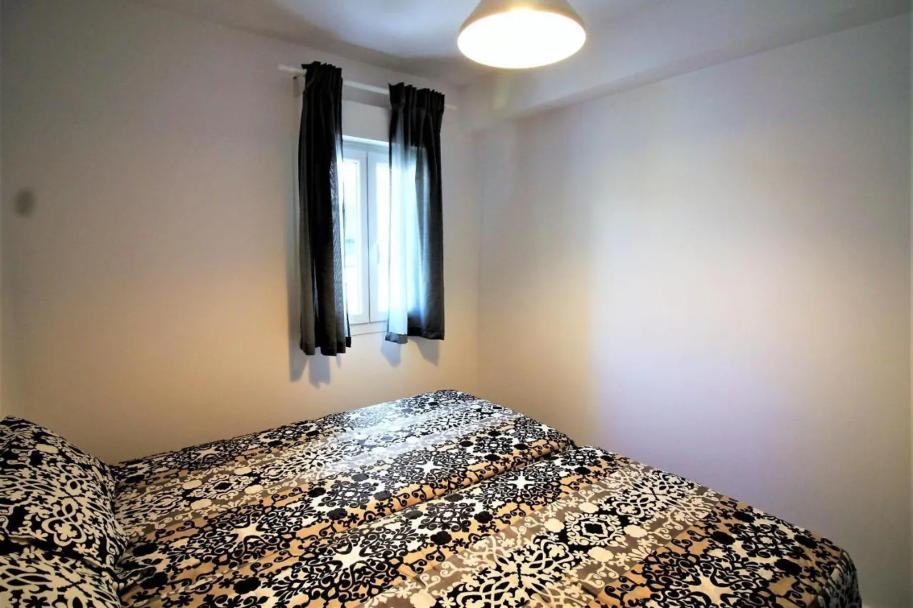 Global Immo 4075 Puig 3-4 Apartment Roses